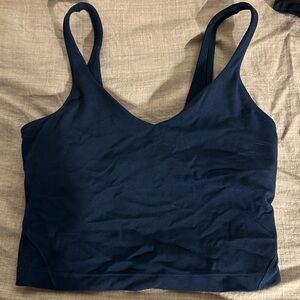 Lululemon top in navy blue